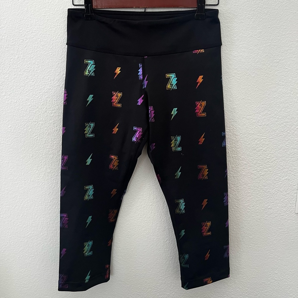 Zumba crop pants, black w/shiny Zs, small